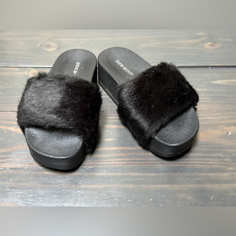 Steve Madden Faux Fur Fuzzy Slides Sandals